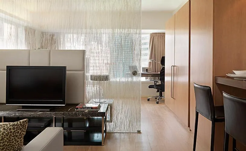 The Johnston Suites 香港 5*,